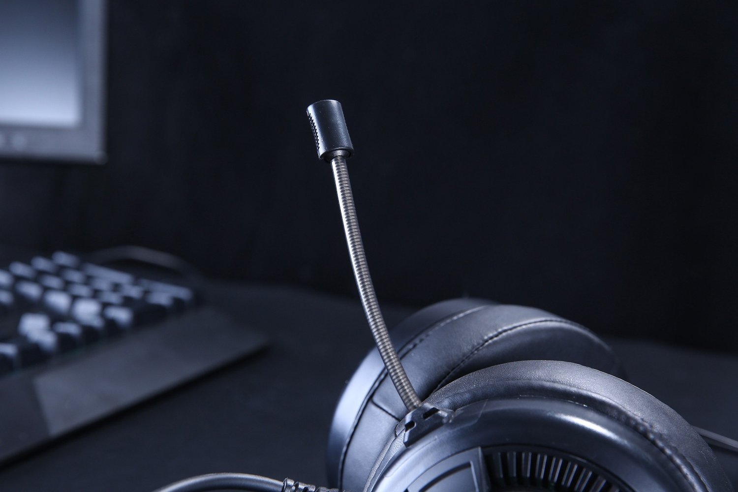 Gamer Fejhallgató Dareu EH416S, Mikrofon, RGB világítás, 3.5mm TRRS és USB csatlakozás